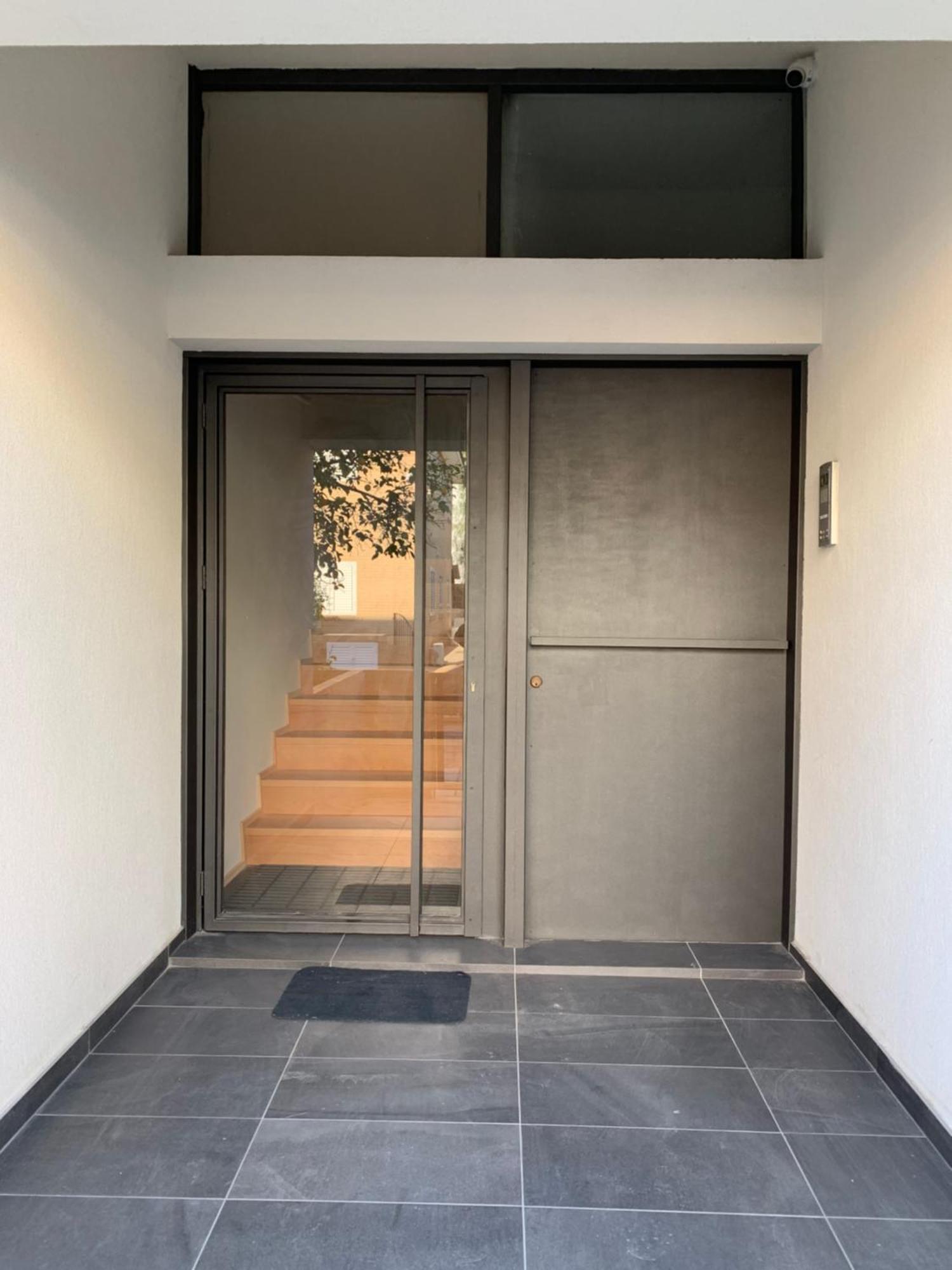 Hôtel Irene Luxury Studio At Strovolos Extérieur photo